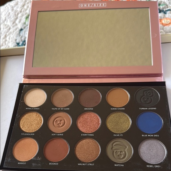 ONE/SIZE Patrick Starrr Visionary Eyeshadow Palette - Picture 4 of 9